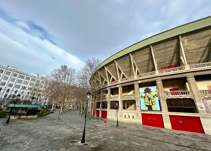 Plaza Tomas